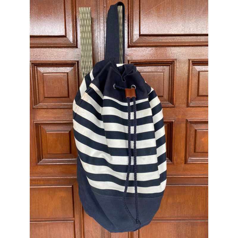 Uniqlo x JW Anderson / slingbag Uniqlo / preloved uniqlo / preloved jw anderson / tas murah / tas be