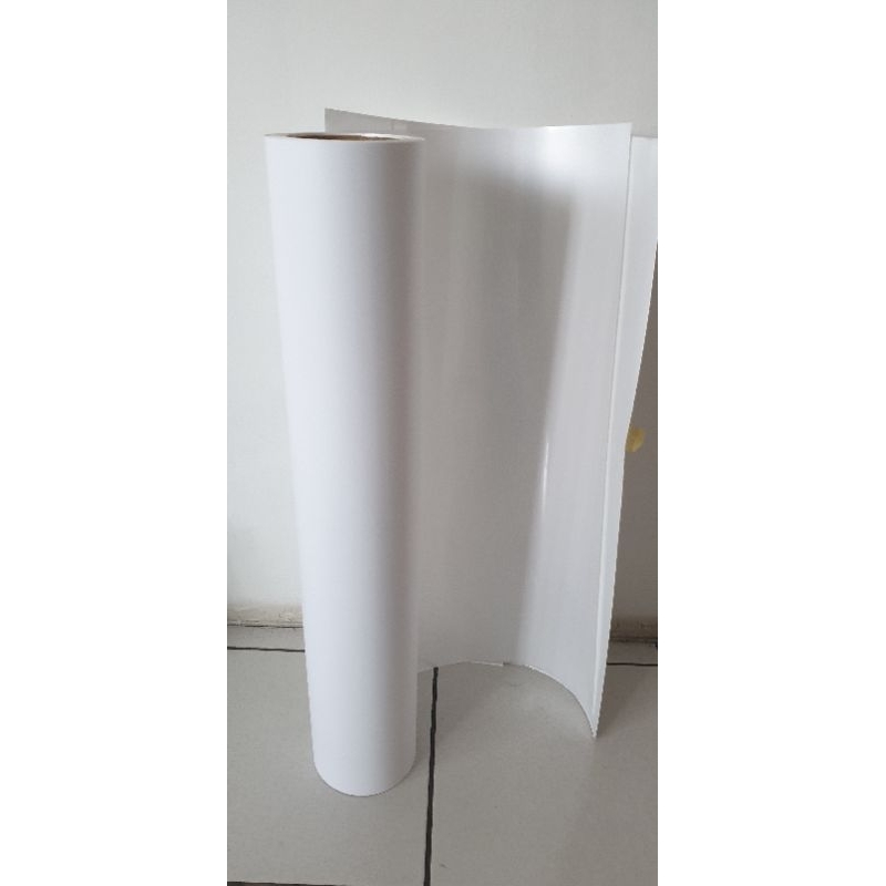 

Sticker Albatros Matte Pigment/Waterproof 120 gsm 50" ( 1,27 m x 50 m )