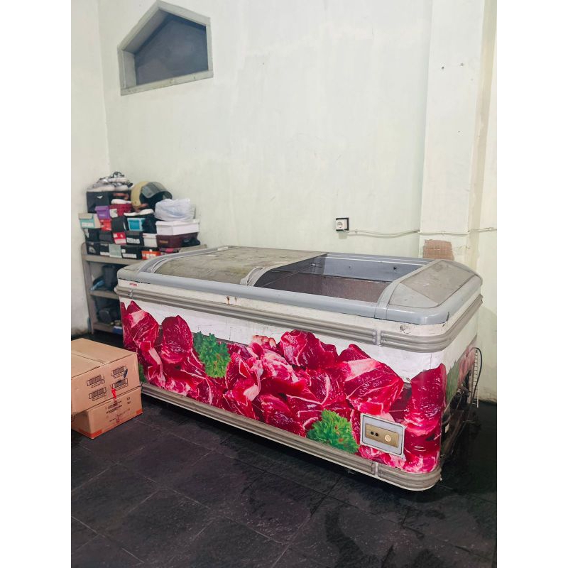 freezer 700liter sliding preloved