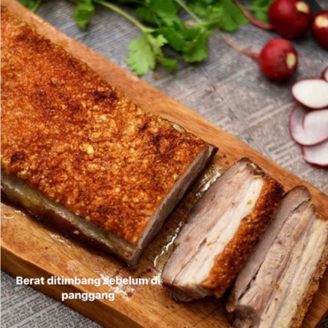 

babi panggang asli khas chinese / pork belly crispy / samcan crispy / babi panggang garing / babi panggang merah madu