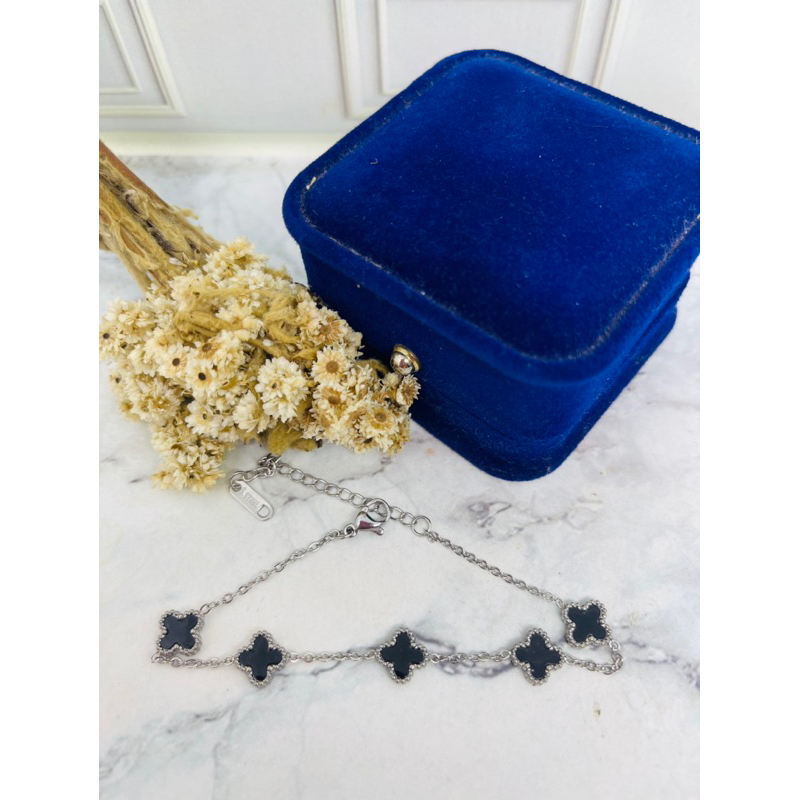 gelang titanium viral