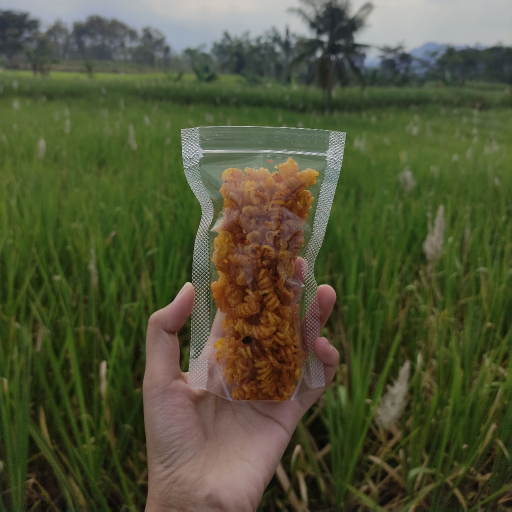 

Nyamil Makaronil Ulir Pedas Termurah (50g)