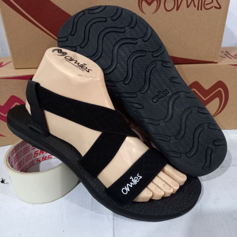 sandal gunung wanita Omiles gwen original hitam
