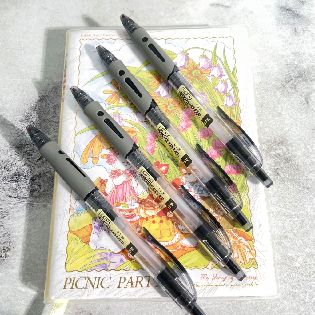 

Pulpen Cetek Gel tinta Hitam CC-505 / Pen Tinta Gel Alat Tulis Sekolah dan Kantor / Bolpen Cetek Harga Termurah bisa Grosir dan COD