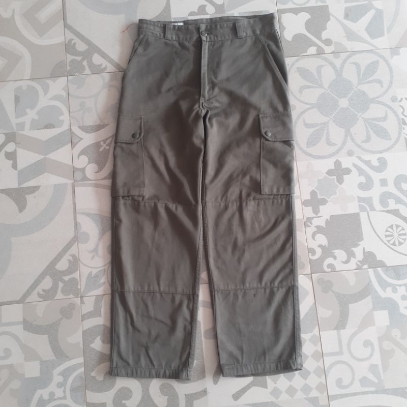 CELANA CARGO GOMBRONG WARNA ARMY VINTAGE