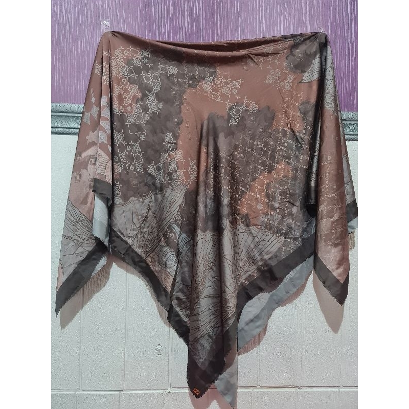 Buttonscarves Medina Dawn XL Satin Square PL