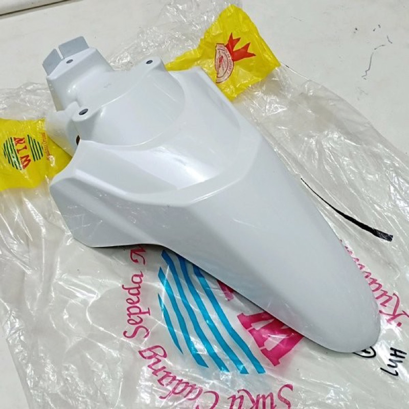 SPAKBOR DEPAN PUTIH BEAT KARBU