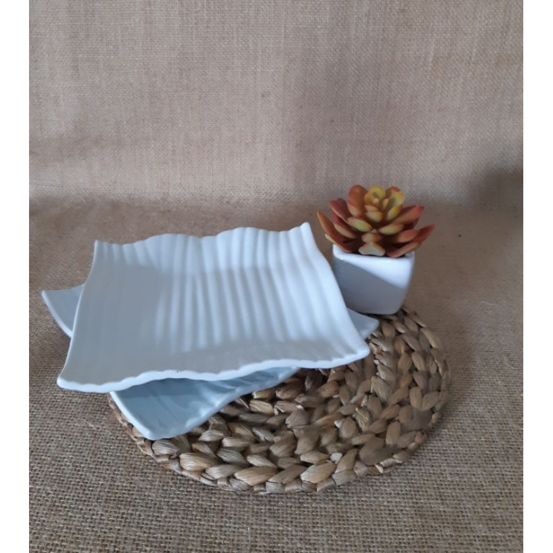 lionex piring saji keramik kotak/Piring/Piring kueh/Piring motif/piring segi gelombang/piring desser