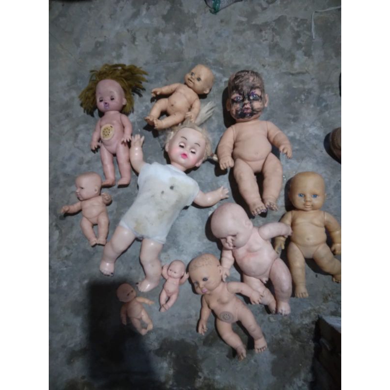 Paket Mainan Bekas Boneka Bayi