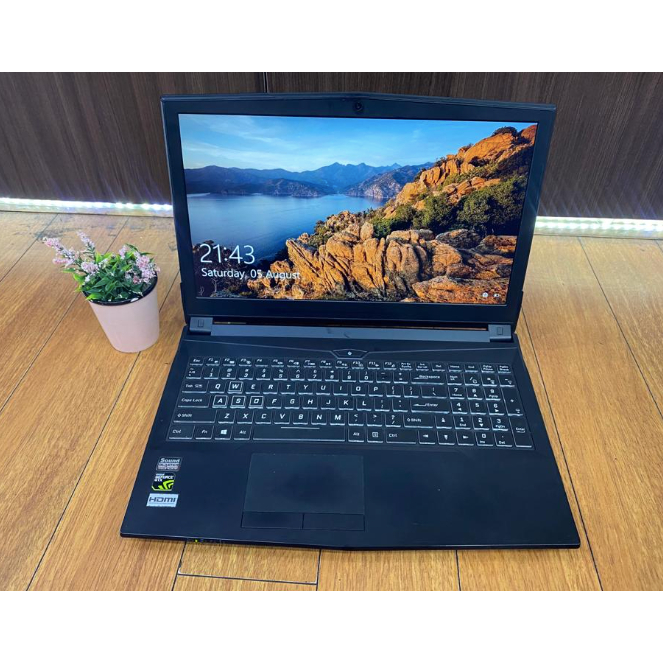 CLEVO AFTER SHOCX N850HK CI7-7700HQ 2.8GHZ/16GB (DOUBLE VGA)