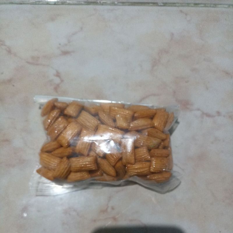 

Kue bantal 15 g