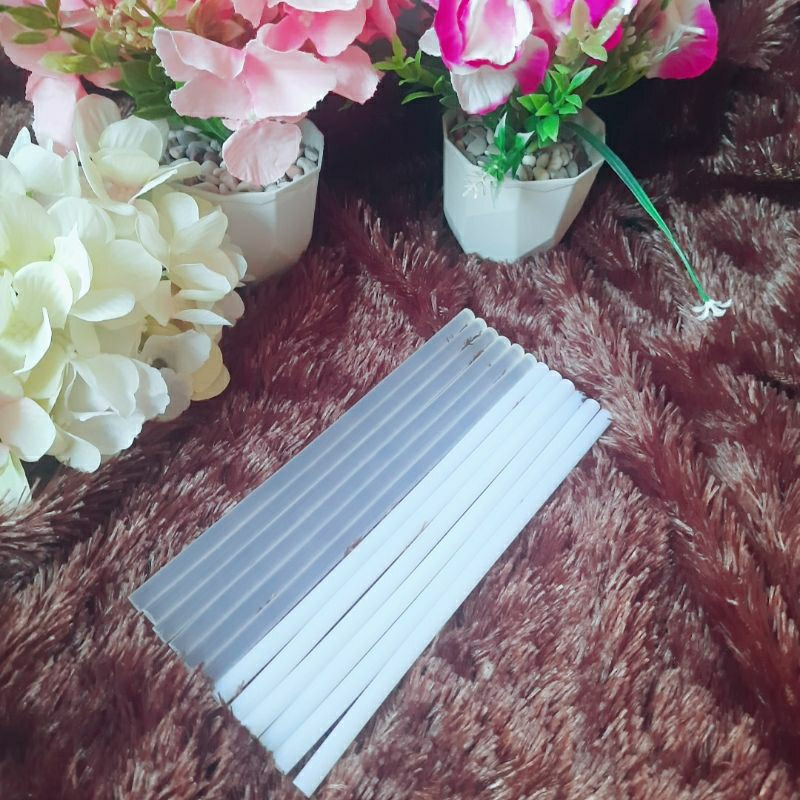 

Lem Tembak Bakar Bening Putih Kuat Kokoh Satuan Bijian Lem Leleh Buat Aksesoris Kalung Pin Bros Gelang