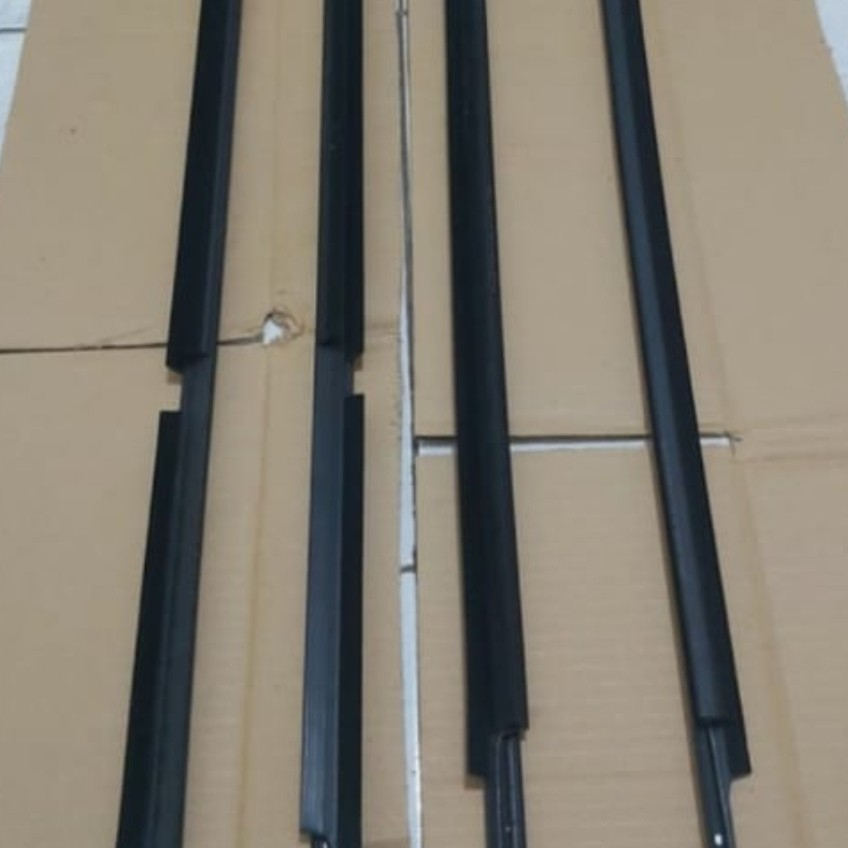 Pelipit/Weather Strip Kaca/List Pelipit Pintu Mobil Jazz GD-8 Hitam