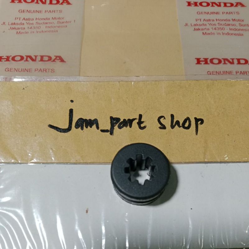 Karet dudukan lampu belakang honda CBR150R PCX adv