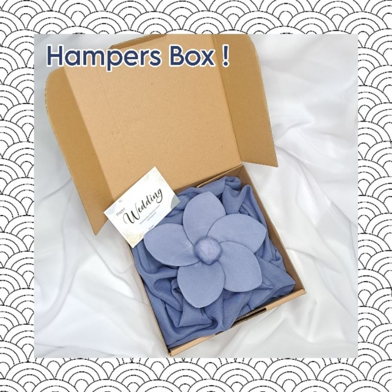 

Flower Style Hampers Hijab Bella Square | Hampers Cewek Premium