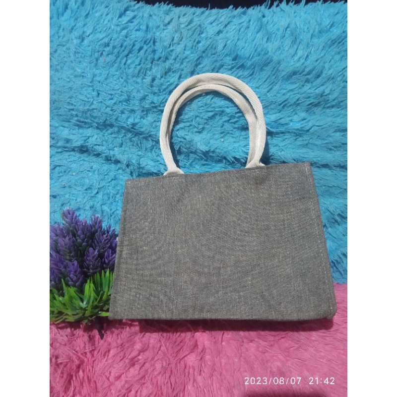 

TAS SOUVENIR MURAH TAS HAMPERS TENGTENG BAHAN IMPOR.
