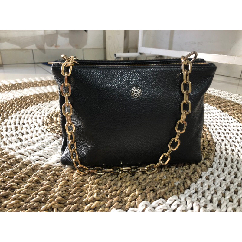 Preloved tas sling elegance