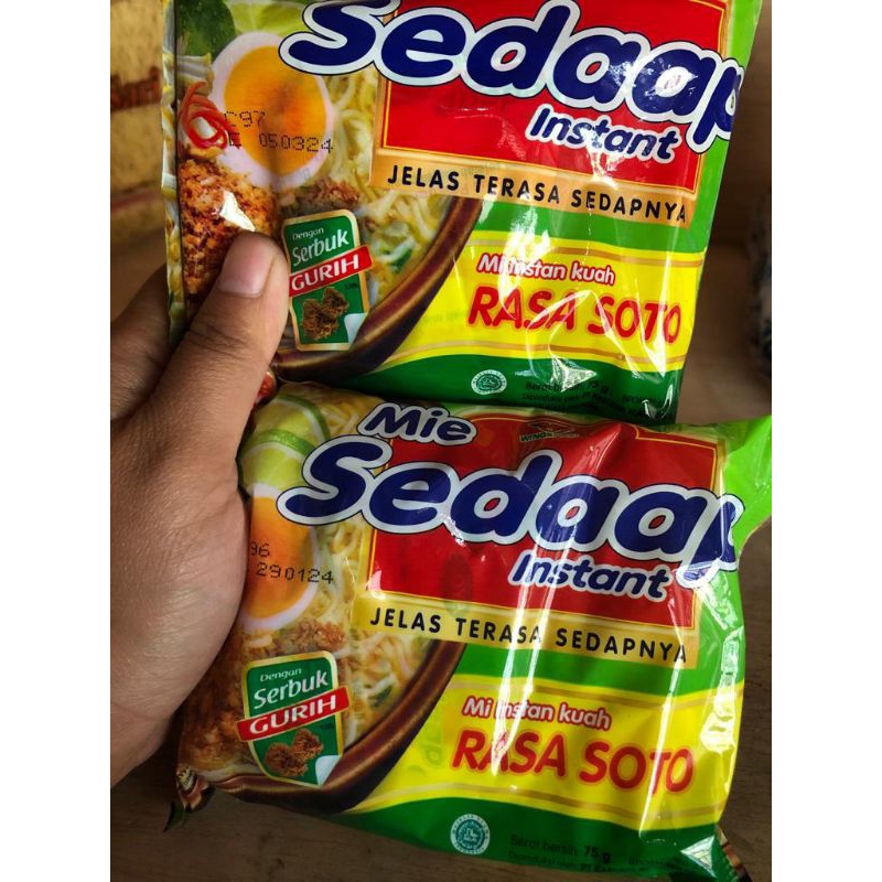 

mie sedaap kuah soto 5 pcs, goreng 5 pcs, korean spicy 5 pcs