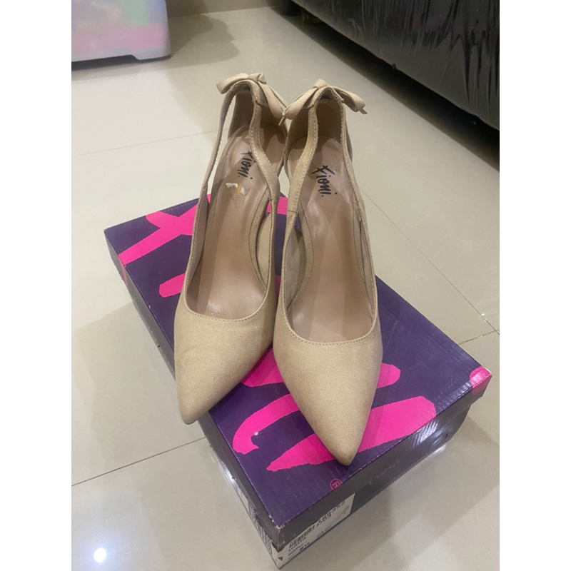 high heels FIONI PAYLESS preloved