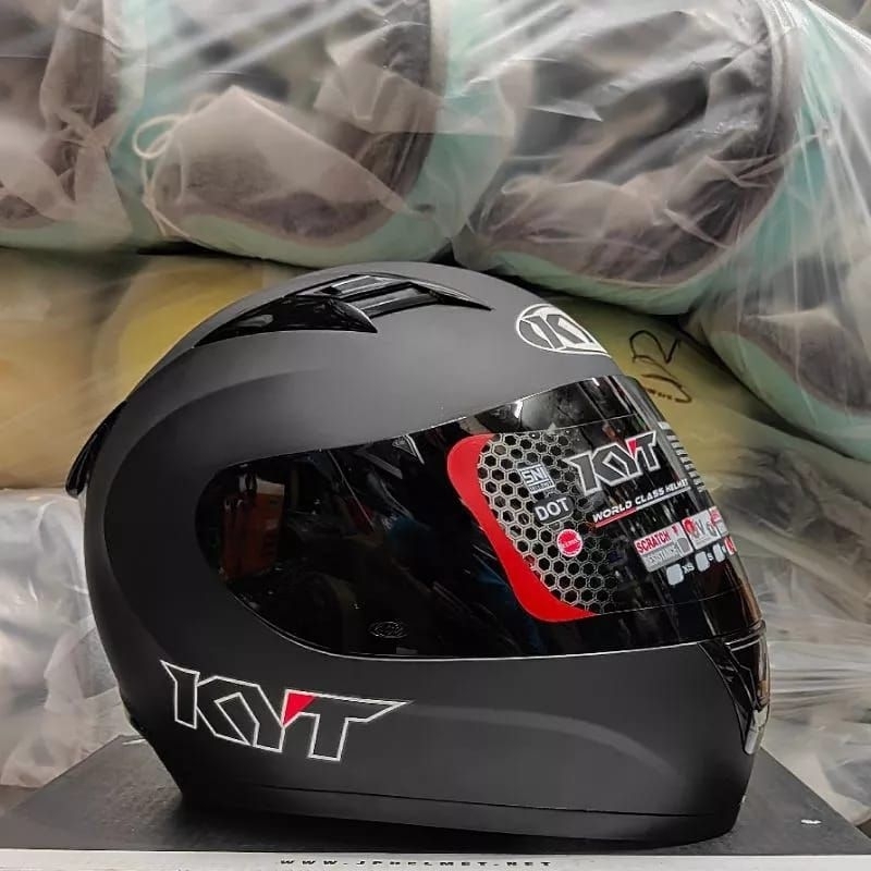 HELM KYT R10 SOLID BLACK DOFF DAN BLACK GLOSSY