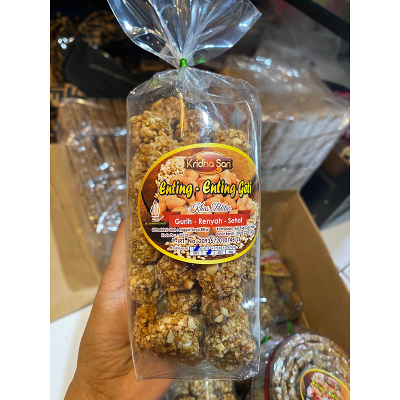 

ENTING ENTING GETI KACANG BULAT KRIDHASARI OLEH - OLEH KHAS BLITAR