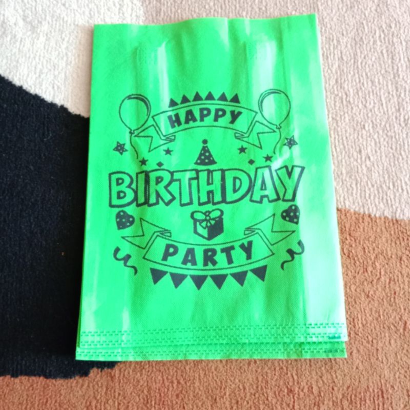 

READY STOK SIAP KIRIM UKURAN M 25X35 BERTALI BARANG READY STOK yang BERTULIS DESAIN READY ARTINYA TAS SIAP KIRIM TANPA TAMBAHAN NAMA ANAK HARGA 2.999/PCS