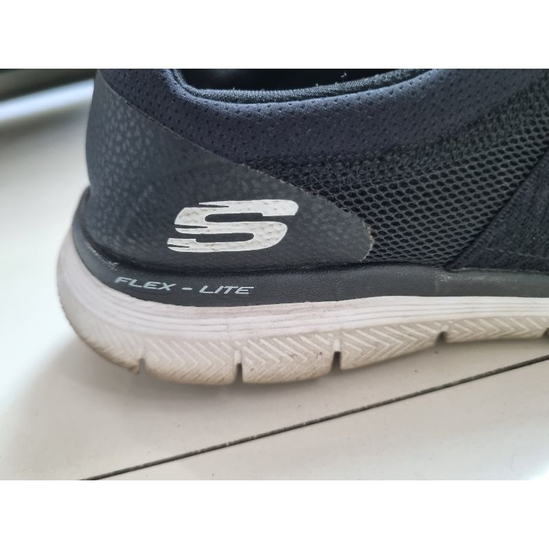Sepatu Skechers Original 100% Casual Pria / Wanita Warna Hitam / Black shoe