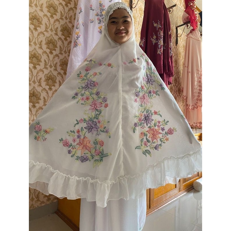 Mukena Sulam Bayang sulaman tangan