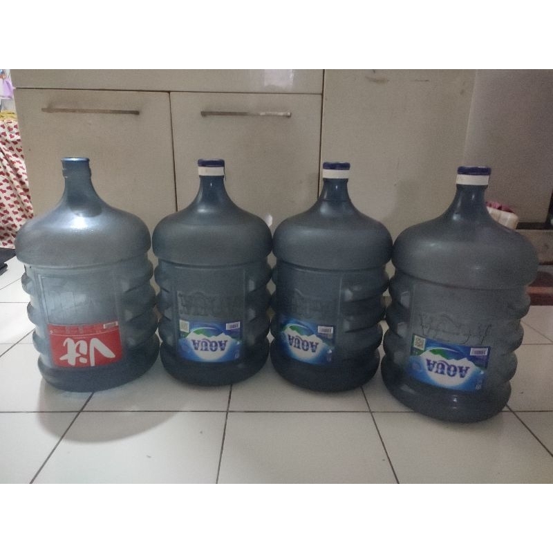 AQUA GALON VIT GALON KOSONG