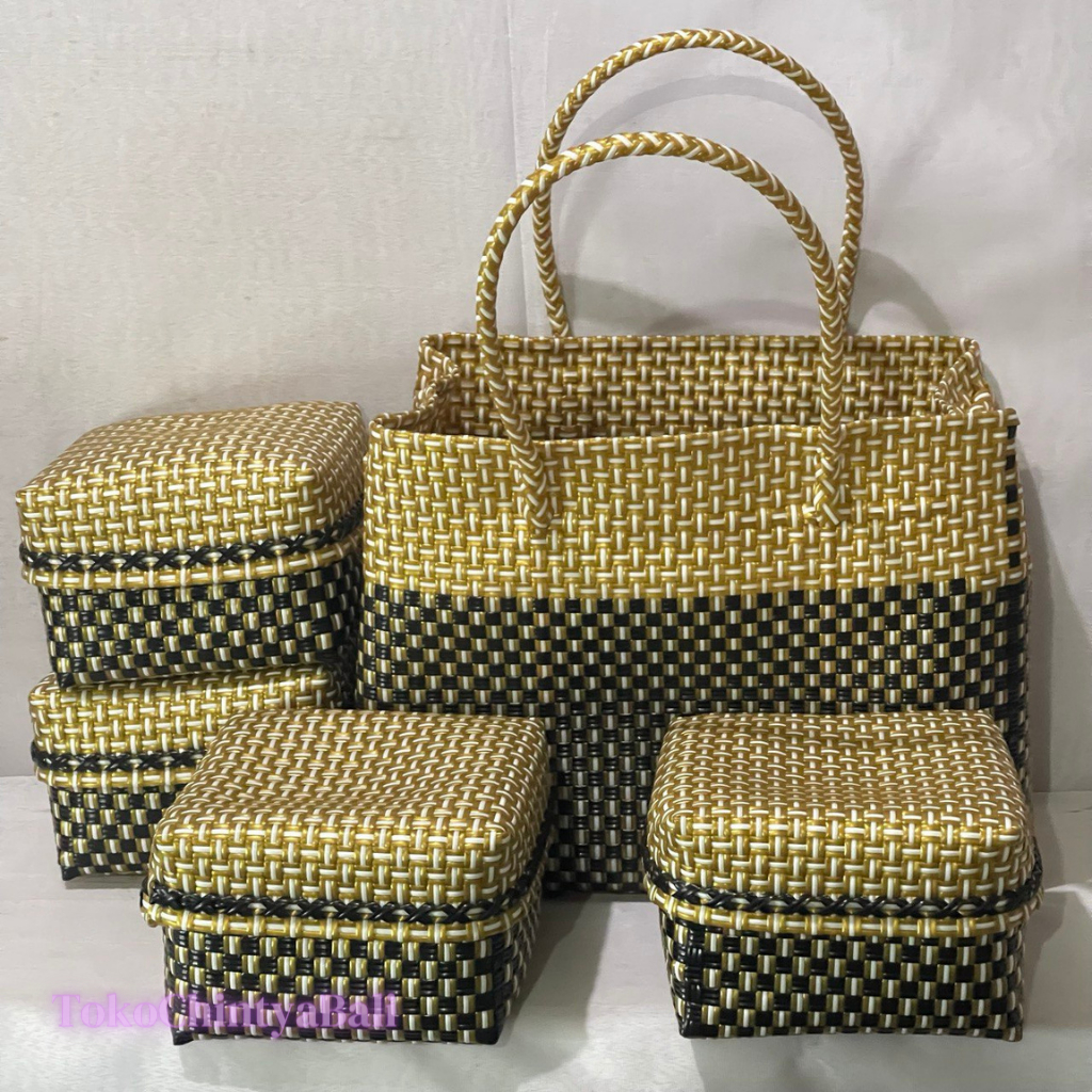 

Tas Keben Jali set 4 Premium Motif Cantik, FREE NAMA, Ukuran Anak Keben 18cm x 18cm