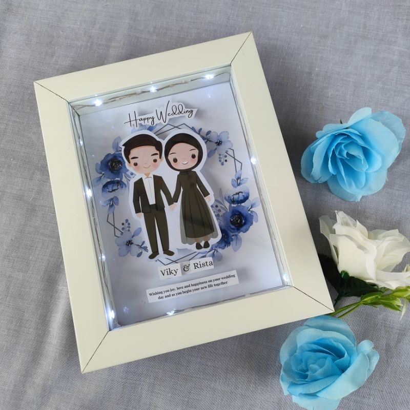 Wedding gift frame