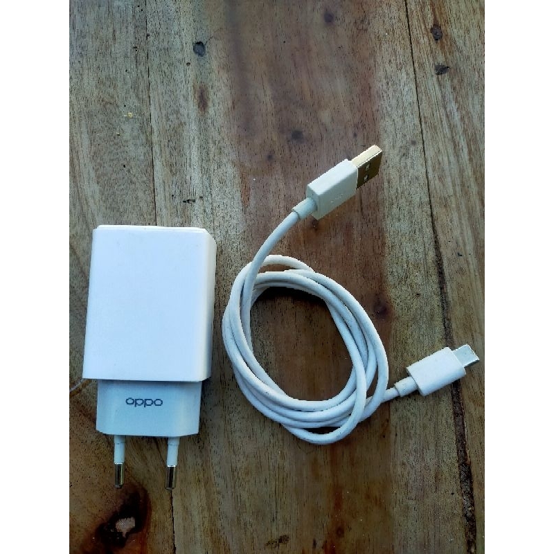 Charger ORI bawaan Oppo A9