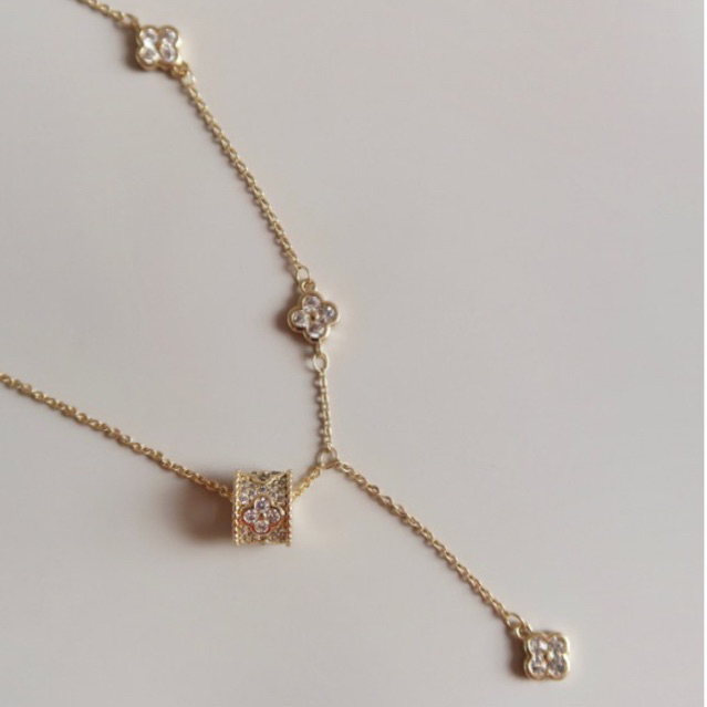 Keely Necklace - Kalung wanita | 14K Gold Plating with Crystal Kalung Clover Lapis Emas 14k Wanita |