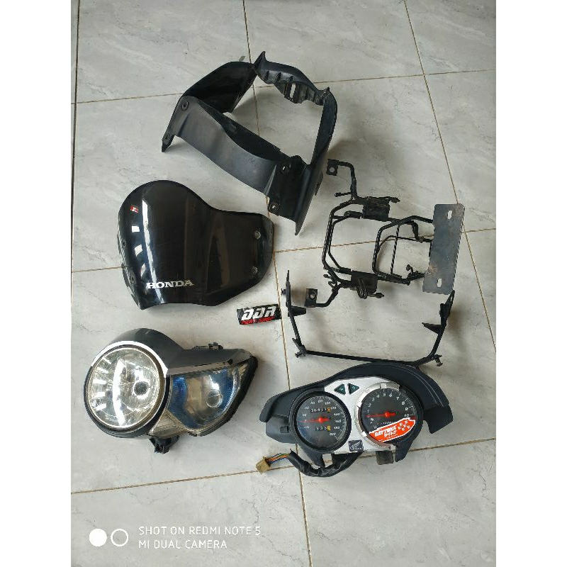 reflektor lampu pece cover atas bawah breket spedometer tiger revo pece ori copotan