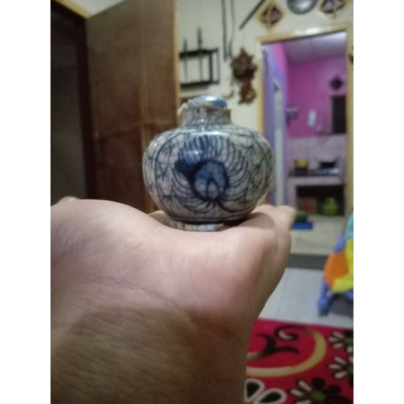 guci langka retak seribu