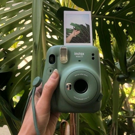 preloved kamera instax green