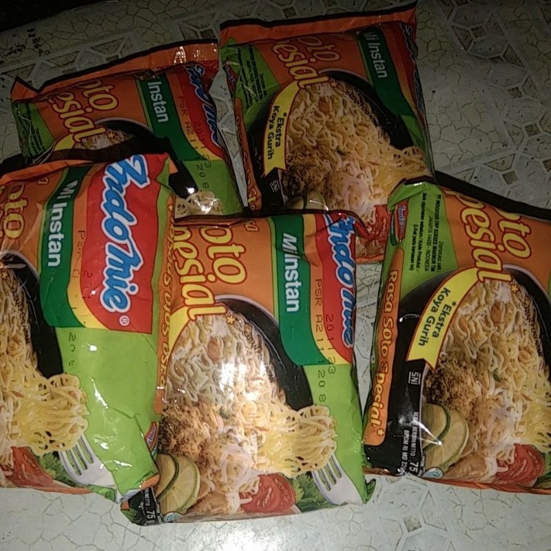 

indomie goreng dan kuah