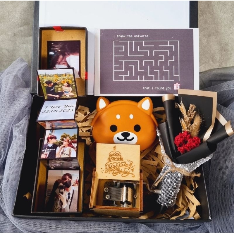 

PREMIUM Hampers Kado Cewek / Hadiah Cewek Giftbox