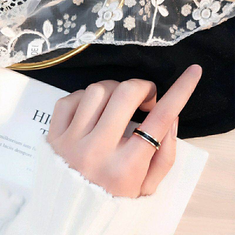 Cincin Stainless Steel hitam list emas silver / black list gold