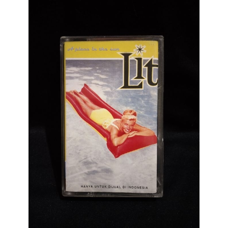 kaset Lit album A Place In The Sun