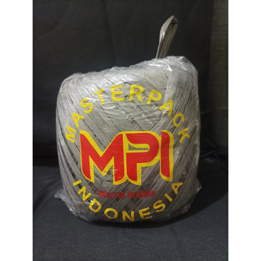 

TALI RAFIA HITAM 1 KG