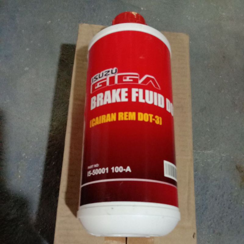 minyak rem isuzu giga dot 3