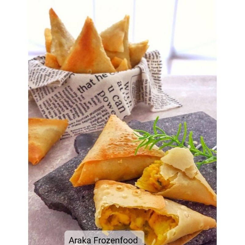 

Samosa kentang kari Frozen,enak!