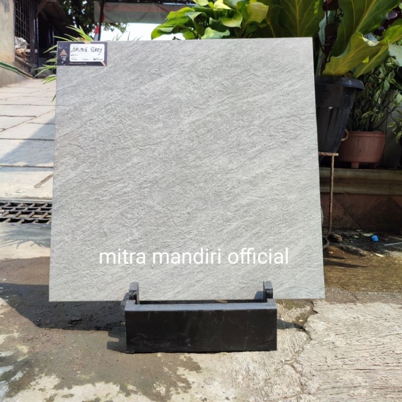 GRANITE LANTAI 60X60 AMANI GREY / KWL/ KASAR / ARNA