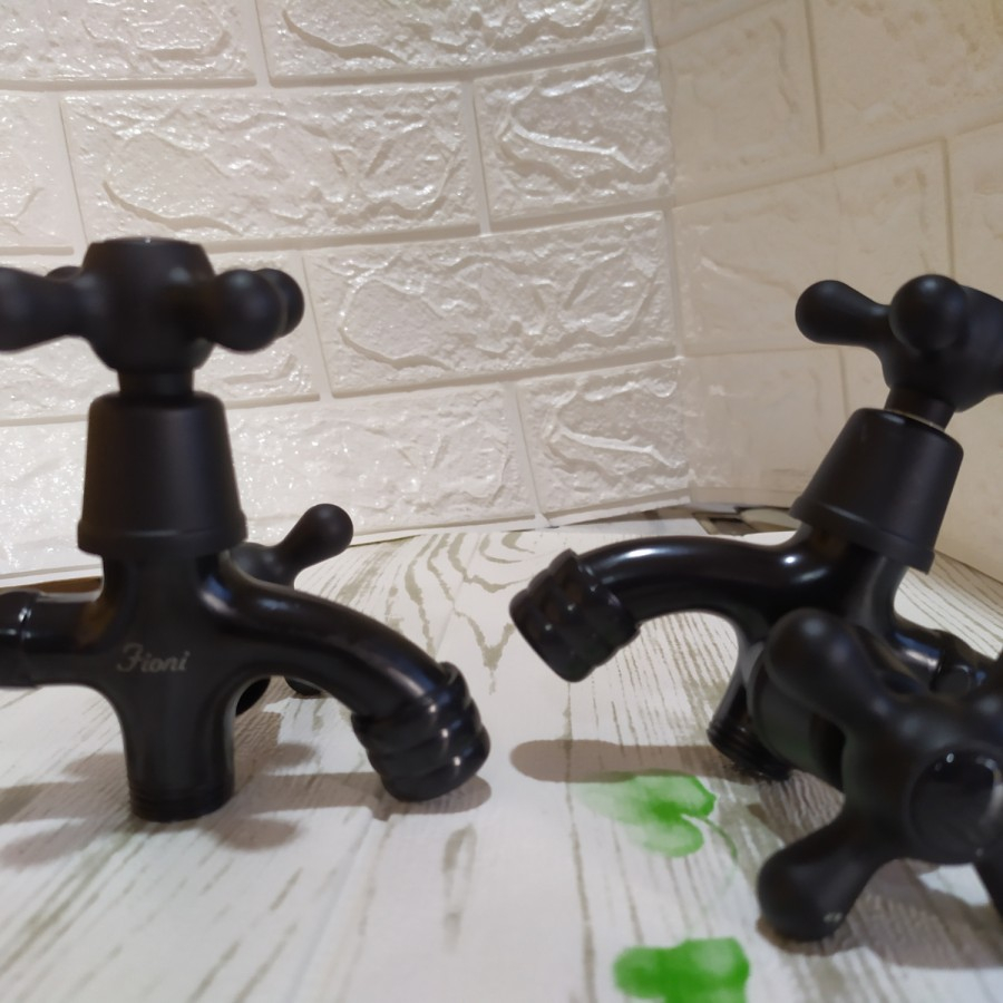 Kran Cabang Baling / Kran Air cabang / Kran kamar mandi Shower - Hitam fio