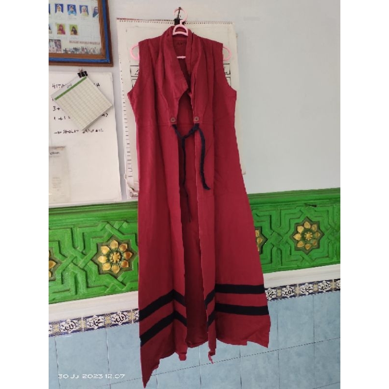 Outer / dress luar panjang merah maroon