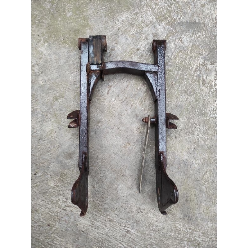 swing arm Suzuki a100 econos arem a100 x super supit arm a100 x spesial original