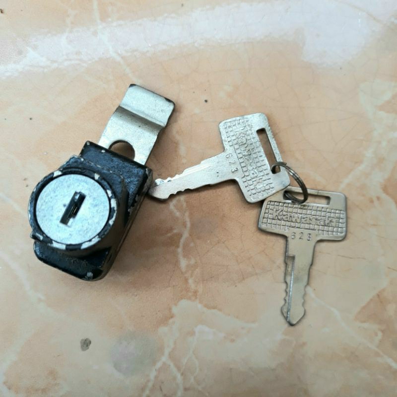 Kawasaki Binter Joy Holder Helmet Kancingan Gantungan Kunci Helm Original Baru