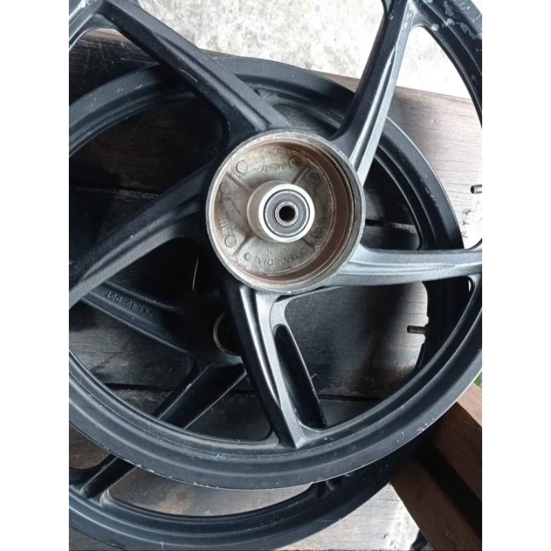 Velg depan belakang keluarga Honda SupraX125 lama karisma barang second cabutan%Ori