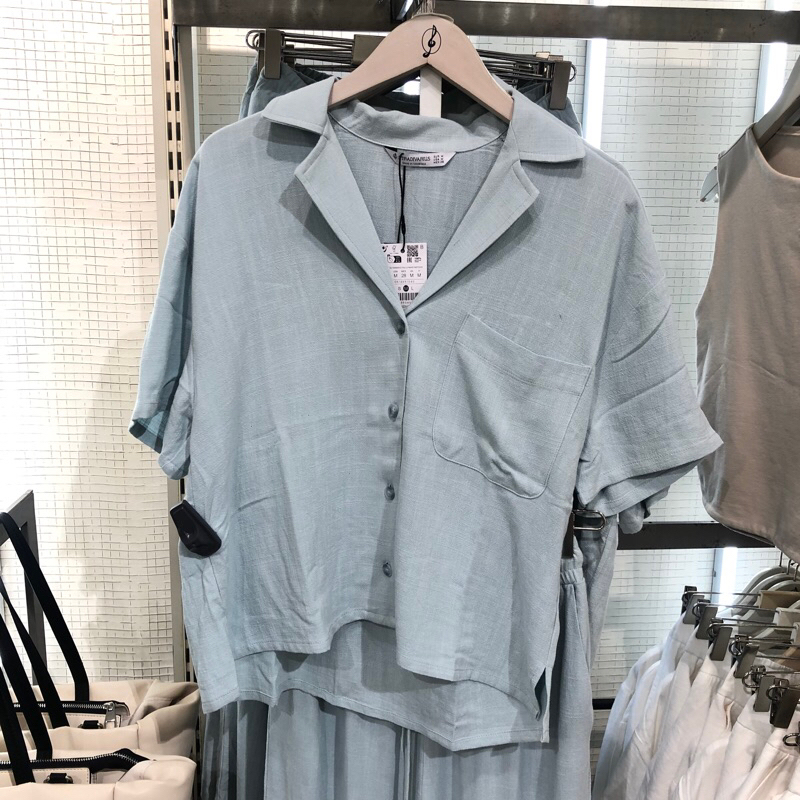Kemeja Stradivarius // Stradivarius linen shirt // atasan berkerah // baju berkerah